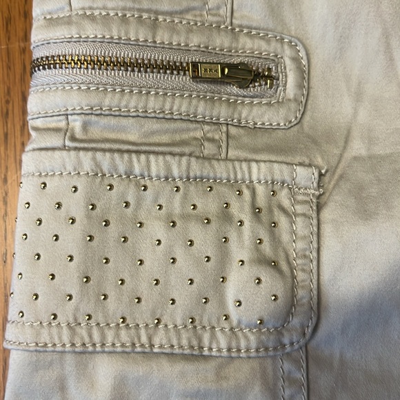 Khaki pants - Picture 7 of 7